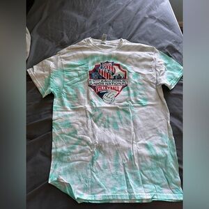GILDAN size M tye dye shirt